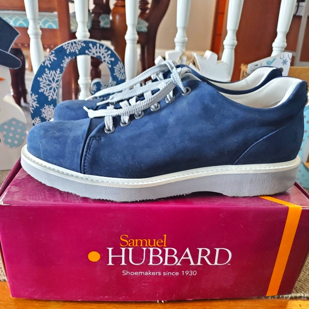 NEW Samual Hubbard "Chandler" Navy Oxfords size 8.5